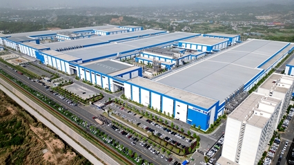 宜昌楚能三號工廠產(chǎn)品正式量產(chǎn)下線 標(biāo)志項目一期全面建成量產(chǎn)